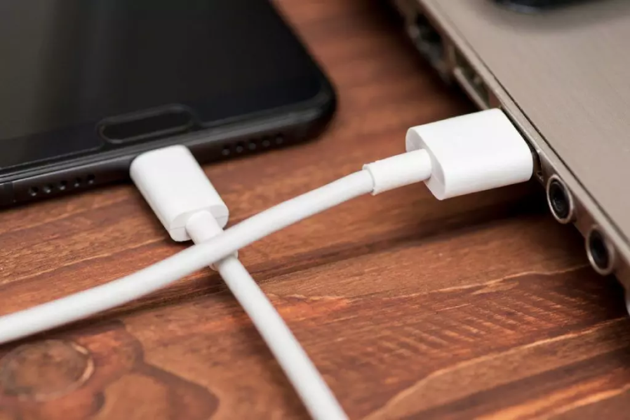 بررسی کابل و پورت usb